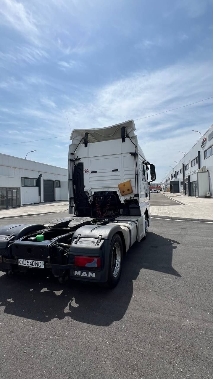 MAN TGX 18480   немецкий 2016 г 675000 км