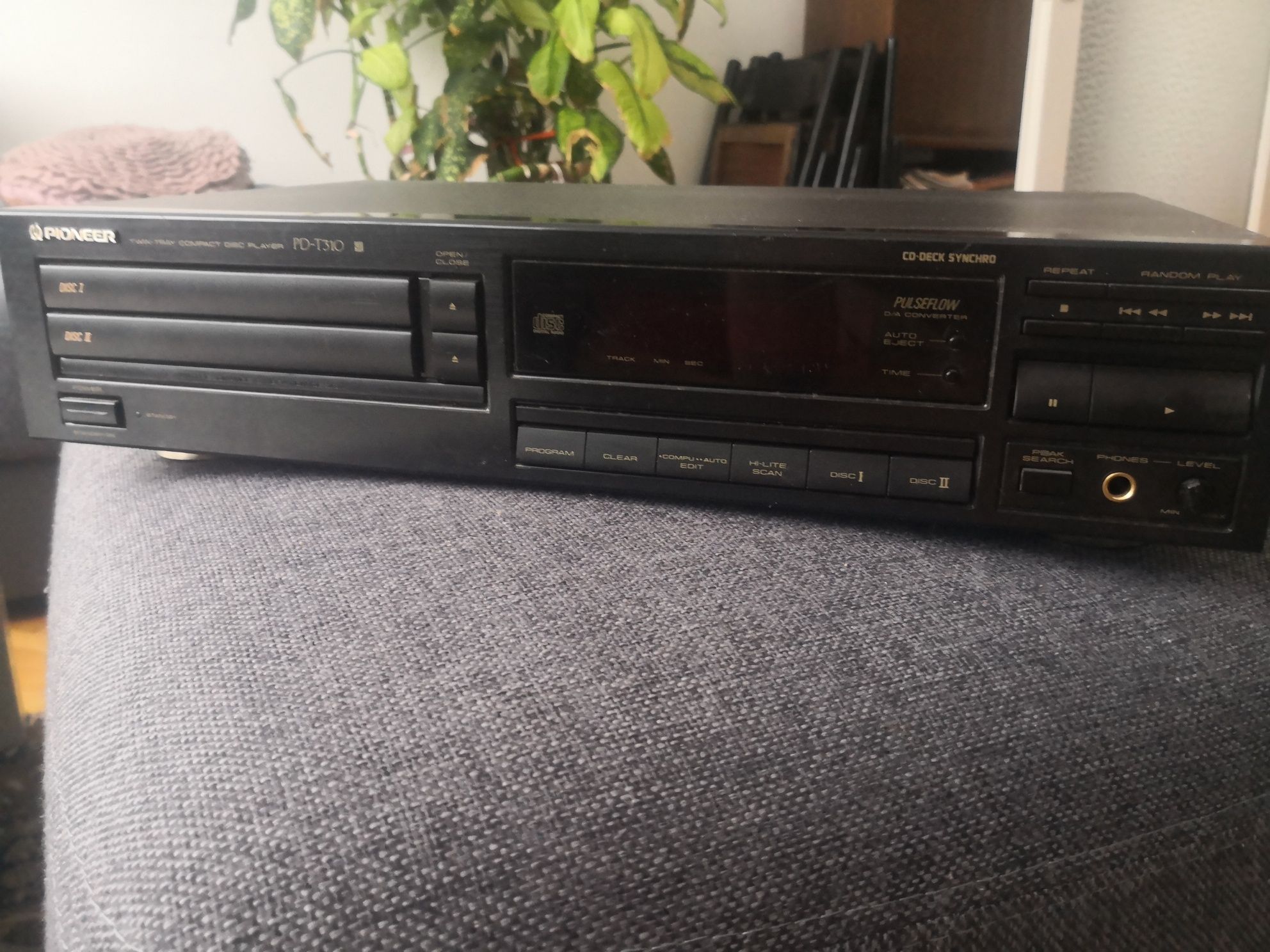 Pioneer PD-T310  twin- tray compact disc play
