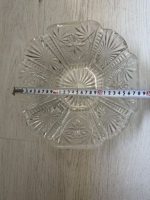 4большие хрустальные вазы диаметр 28см