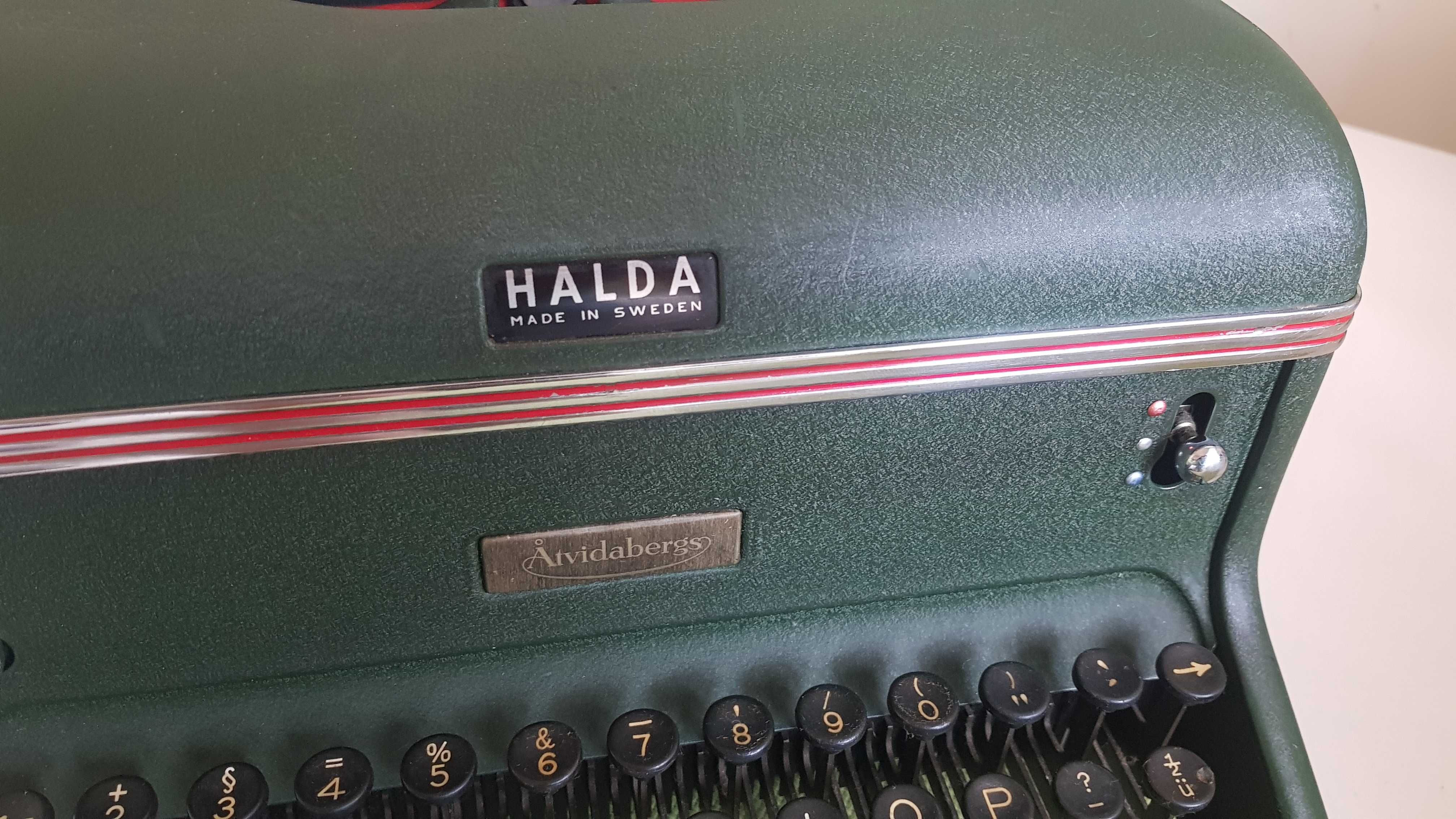 Masina de scris de colectie HALDA "Made in Sweden" anul 1950, 15 kg