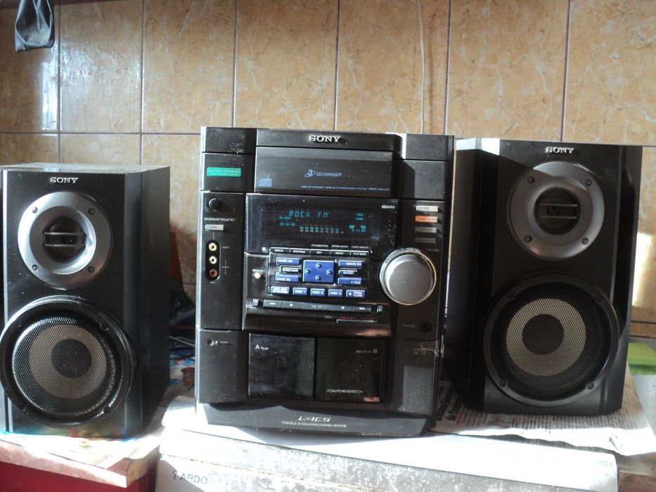 Combina SONY MHC-RG30, joc lumini,Brondi si video AKAI