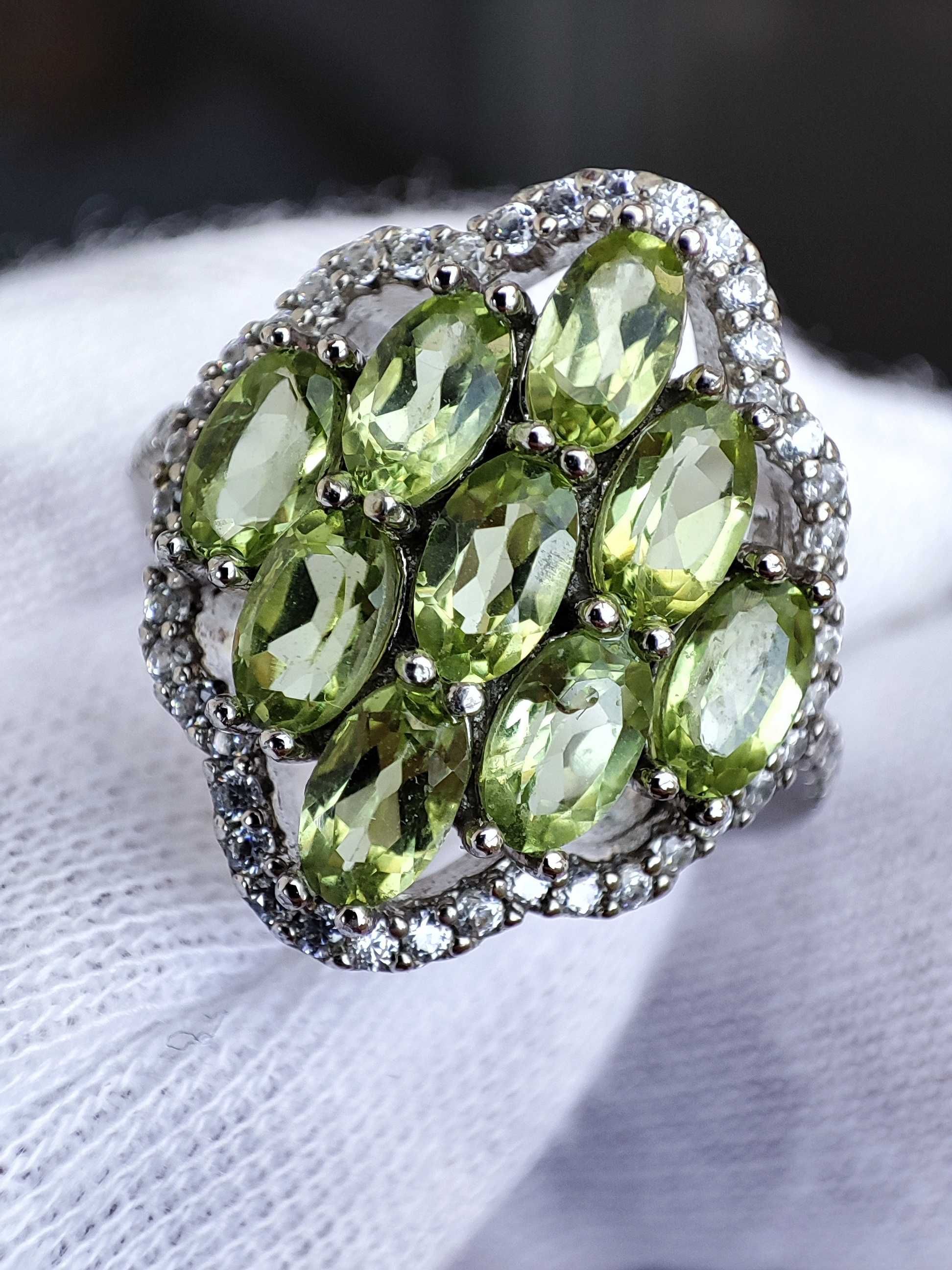 925-Inel Argint Cu Peridot Masura 11