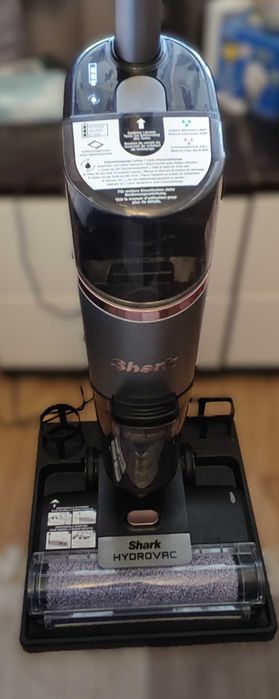 Безжична прахосмукачка и моп Shark HydroVac