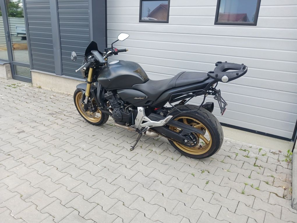 Moto M Parts Ploiesti vinde Honda Hornet 600 model 2012. INMATRICULATA