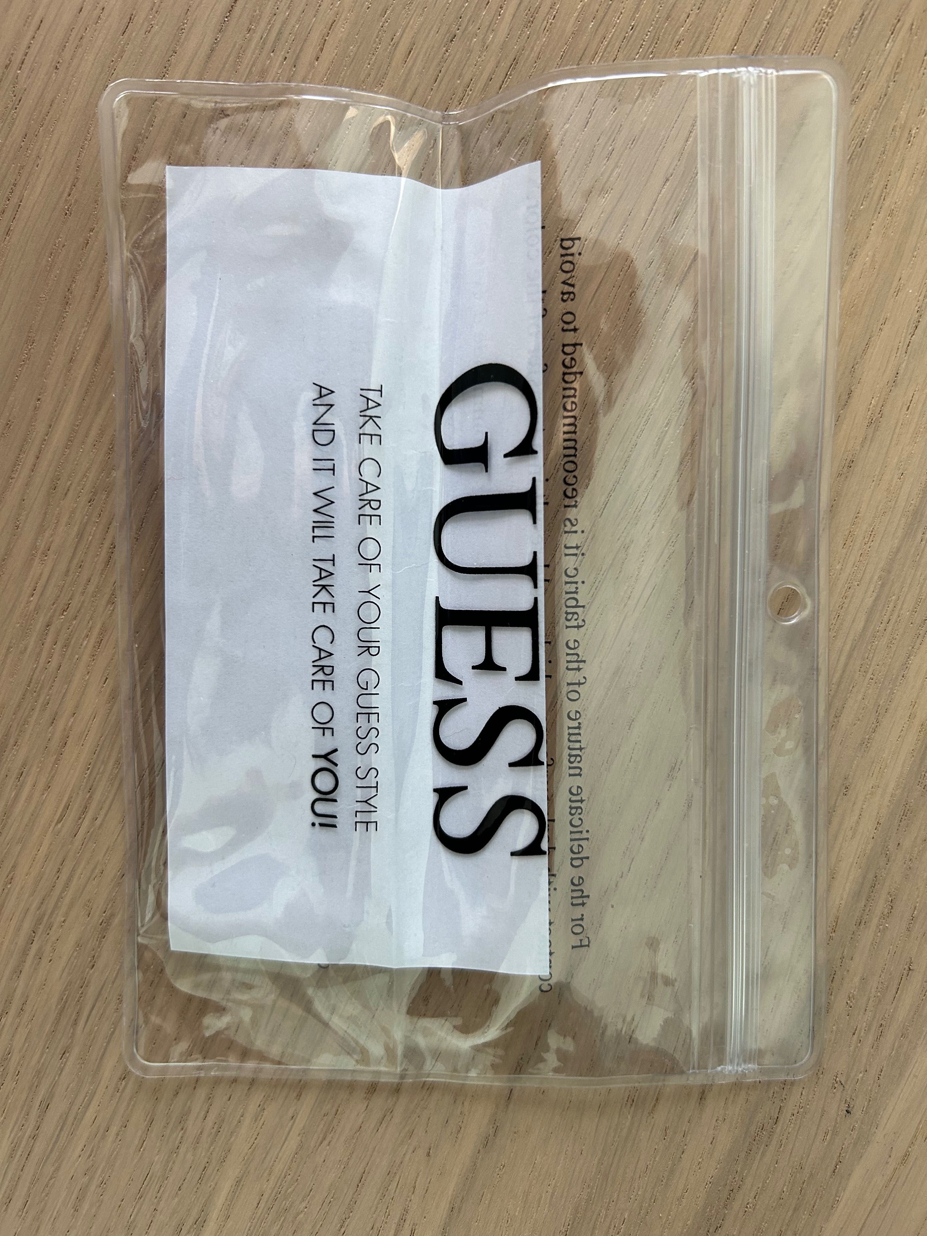 Яке Guess размер M