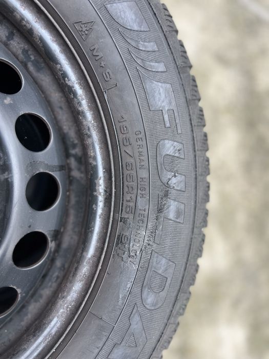 Roți iarnă 4 bucati 195/65R15