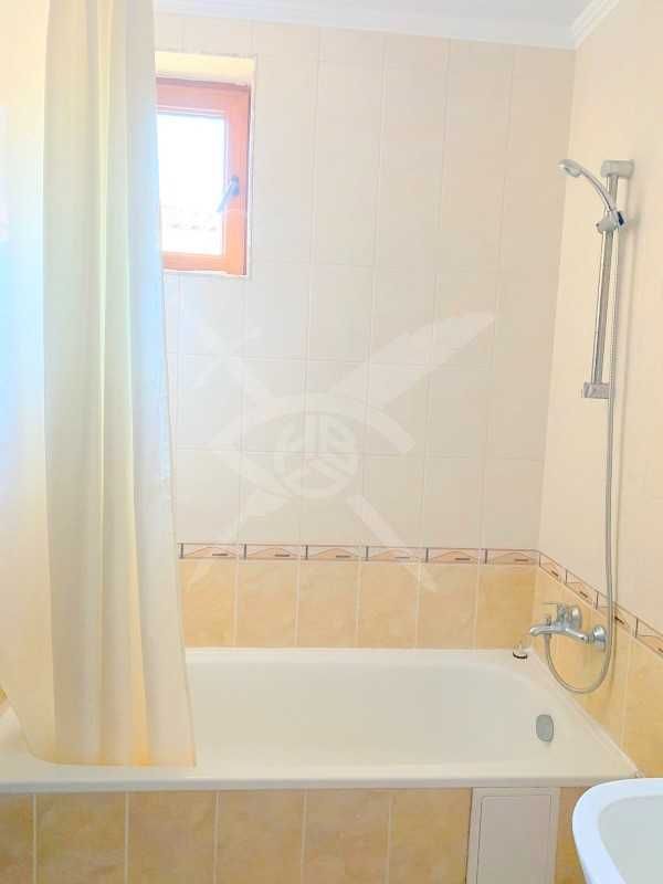Продава се Двустаен апартамент в к.к. Елените - 60 кв.м за 884 €/кв.м - Снимка #3