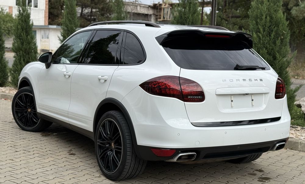 Porsche Cayenne GTS Interior Bi-Xenon Perne Camera Webasto