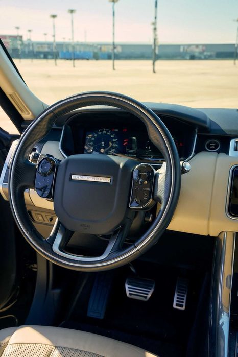 Range Rover Sport D300 3.0 HSE Dynamic