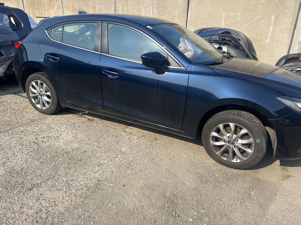 Mazda 3 2.0 Skyactiv  2.2 d на части