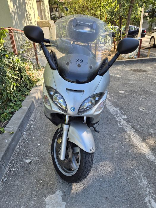 Vand scuter piaggio x9 SL 125 cc inmatriculat