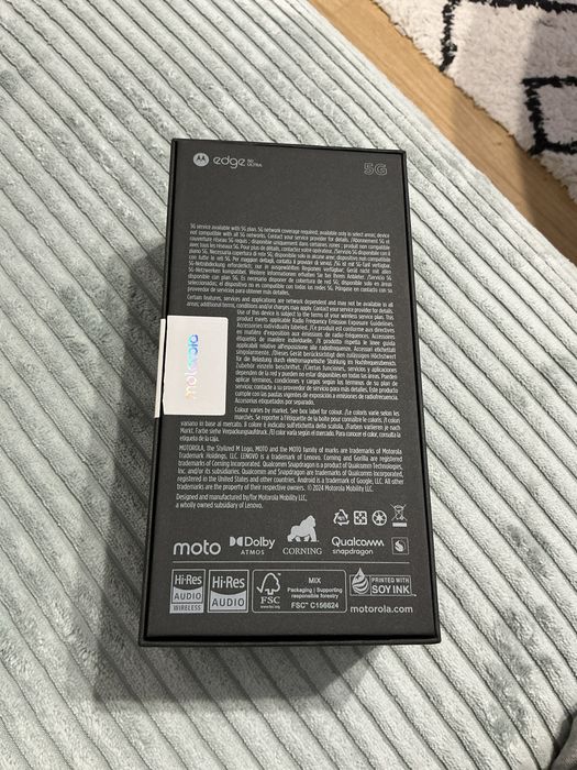 Vand Motorola Edge 50 Ultra Pantone, cu factura si garantie Emag