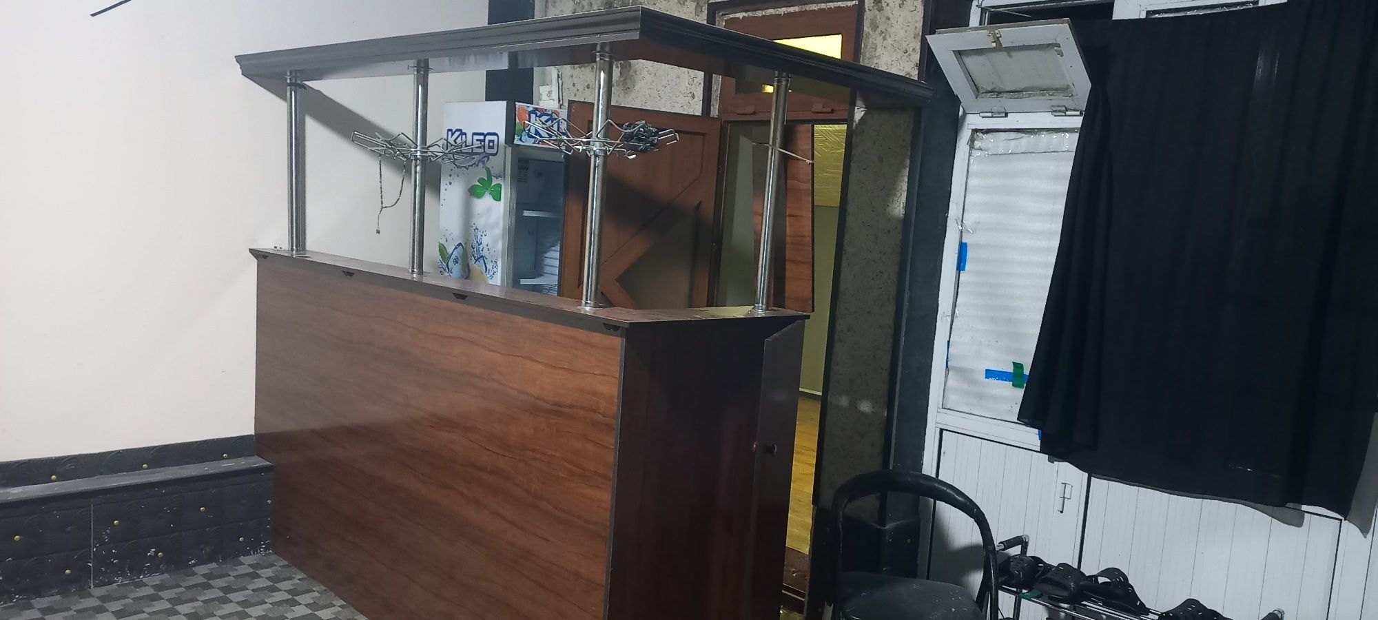 Bar sotiladi stol sutuli xam bor