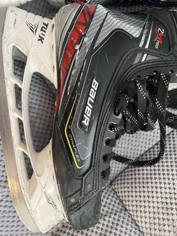 Продам коньки Bauer 2x pro 9ее