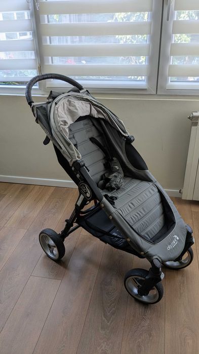 Carucior si Landou City Mini 4 by Baby Jogger in stare foarte buna
