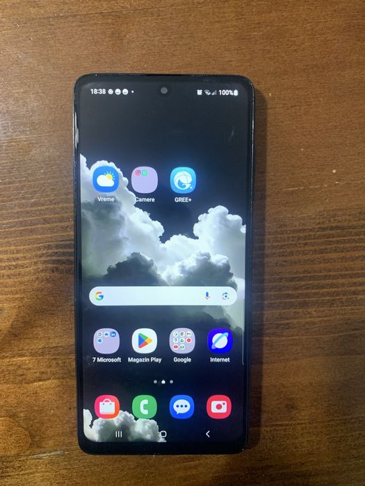 Telefon Samsung folosit in stare f buna