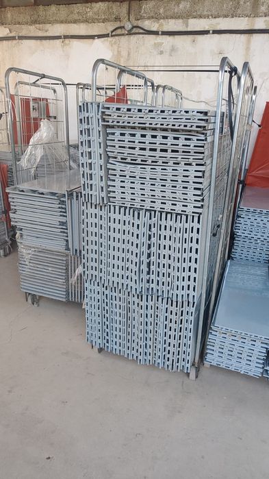 Rafturi de magazin ieftine lucioase