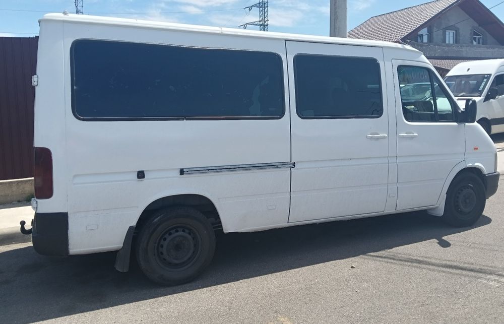 Vw LT 2,5 tdi 8+1 locuri
