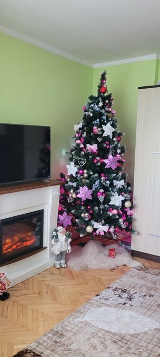 Brad artificial de 220 cm