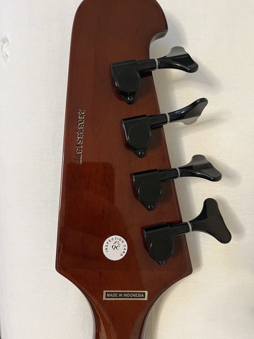 Bass Epiphone Thunderbird IV VSB