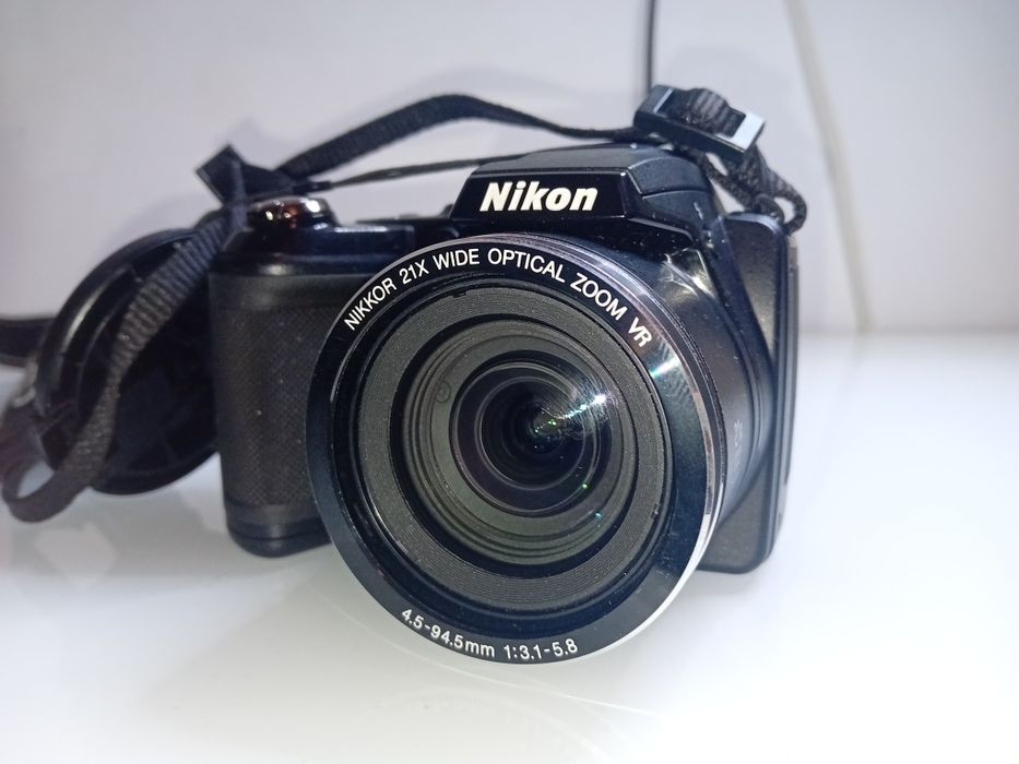 Aparat foto Nikon profesional