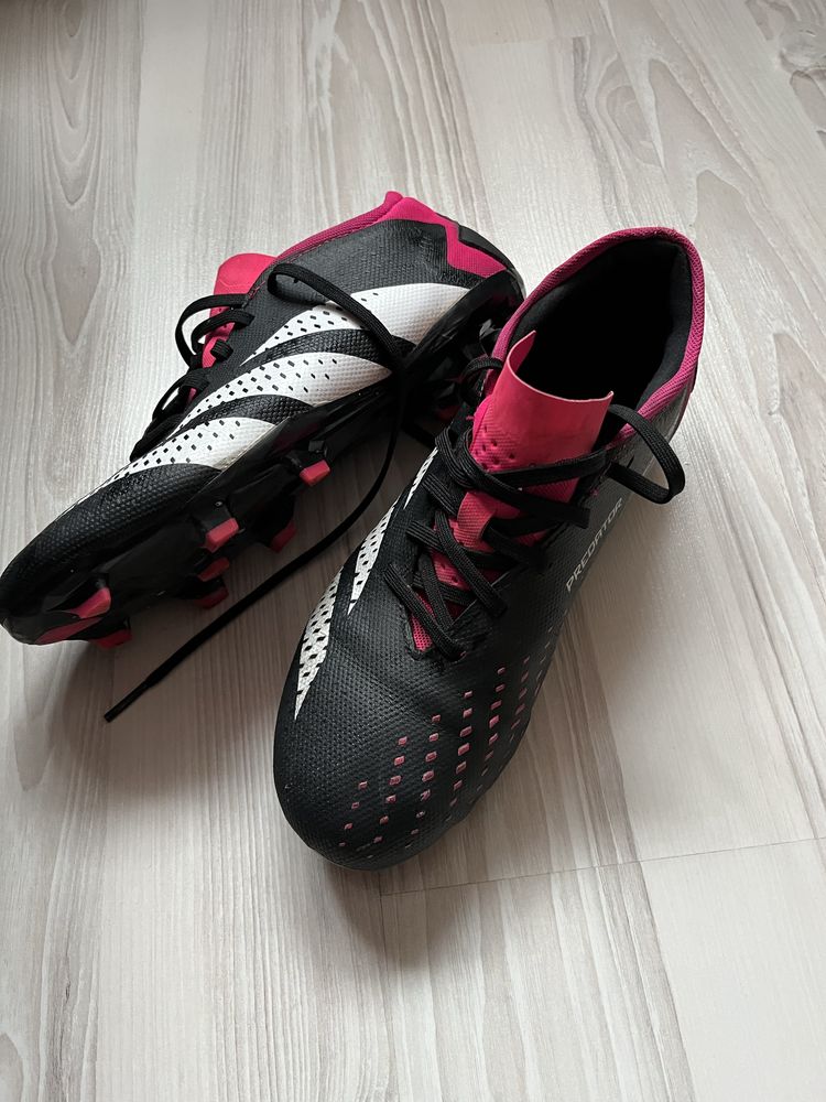 Ghete Adidas Predator