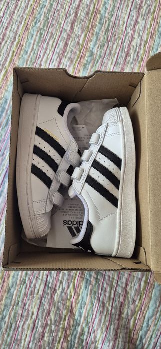 Adidas superstar CF, Noi,măsură 30