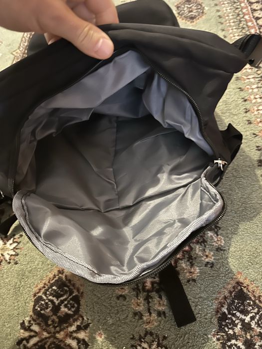 Rucsac f usor pentru zbor cu buzunare si loc pt pantofi