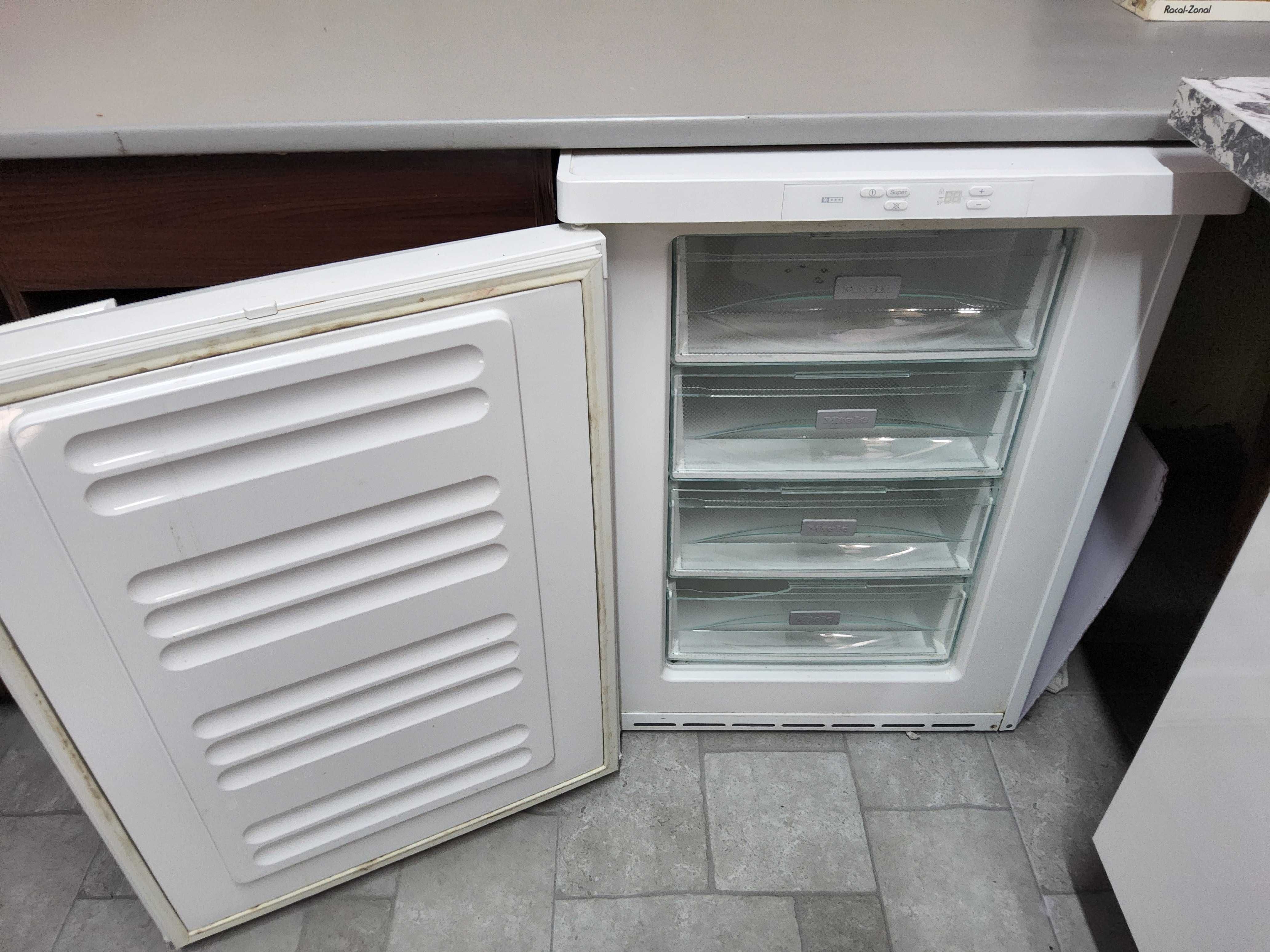 Miele/Миеле Фризер