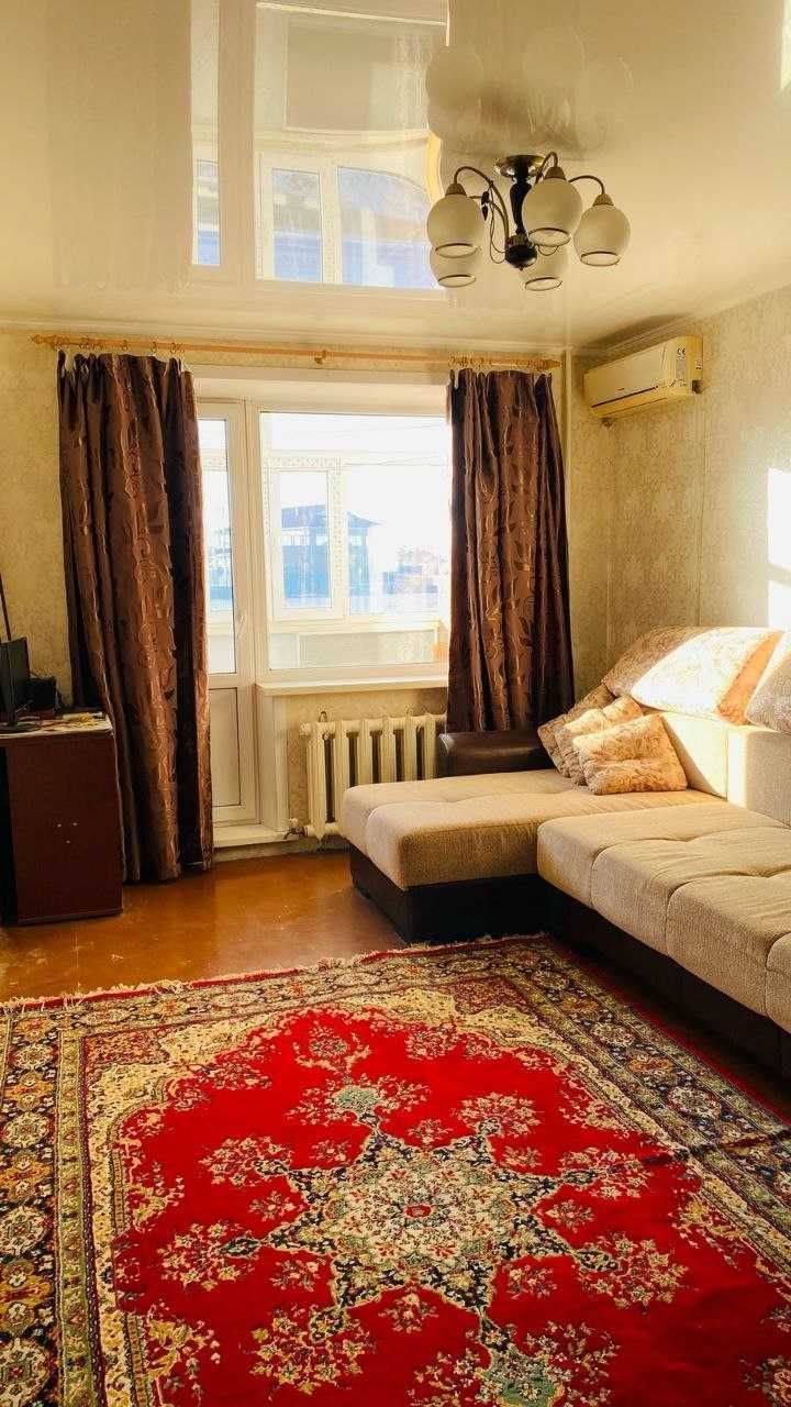 2-комн. квартира, 51.4м², 1/6 этаж, р-н 7 микрорайон