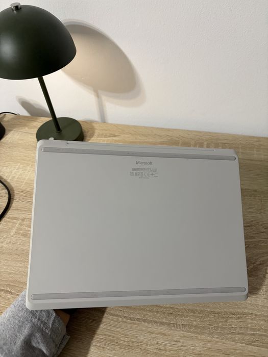 Microsoft Surface Laptop Go 2