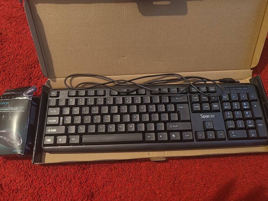vând kit spacer tastatură+mouse