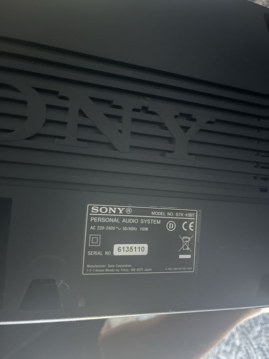Vand boxa sony gtk-x1bt