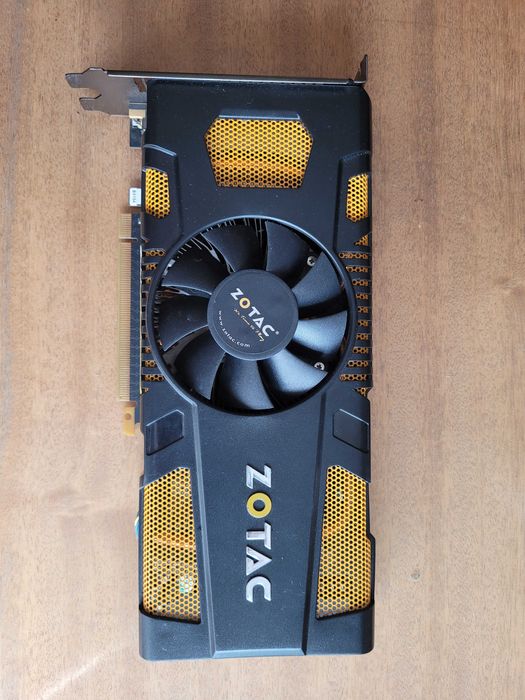 Видеокарта Ge Force GTX 560