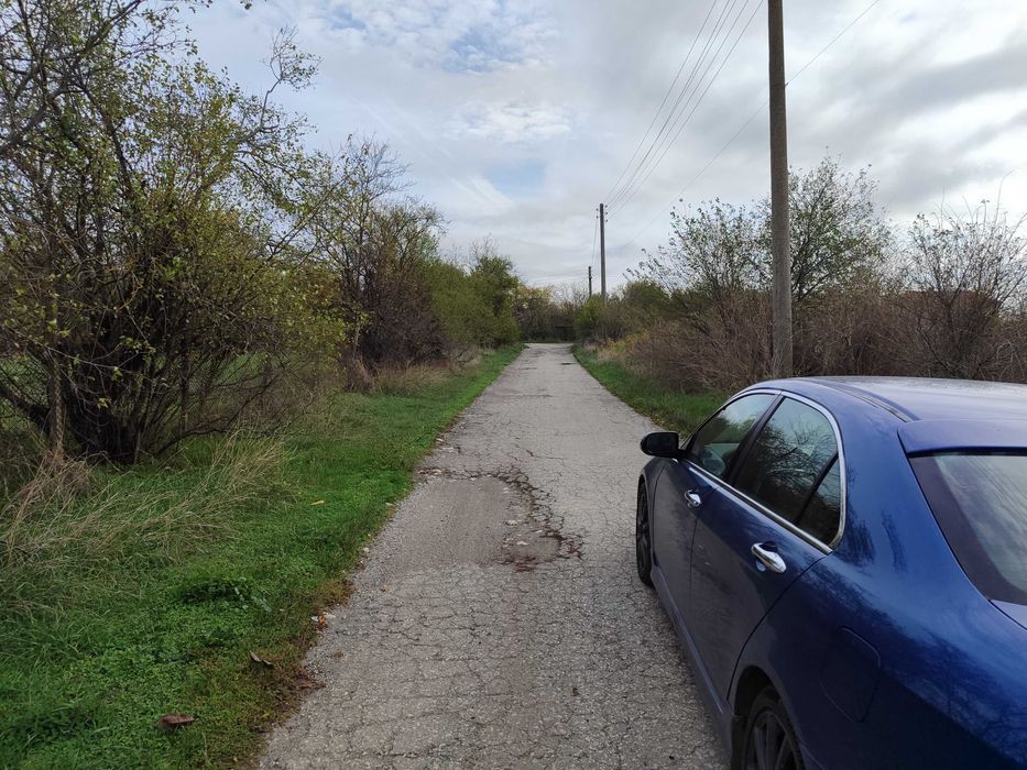 Голям парцел във Ведрина