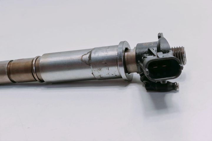 Injector 2.0 dci 0445115084 Renault Megane a 3-a generatie seria