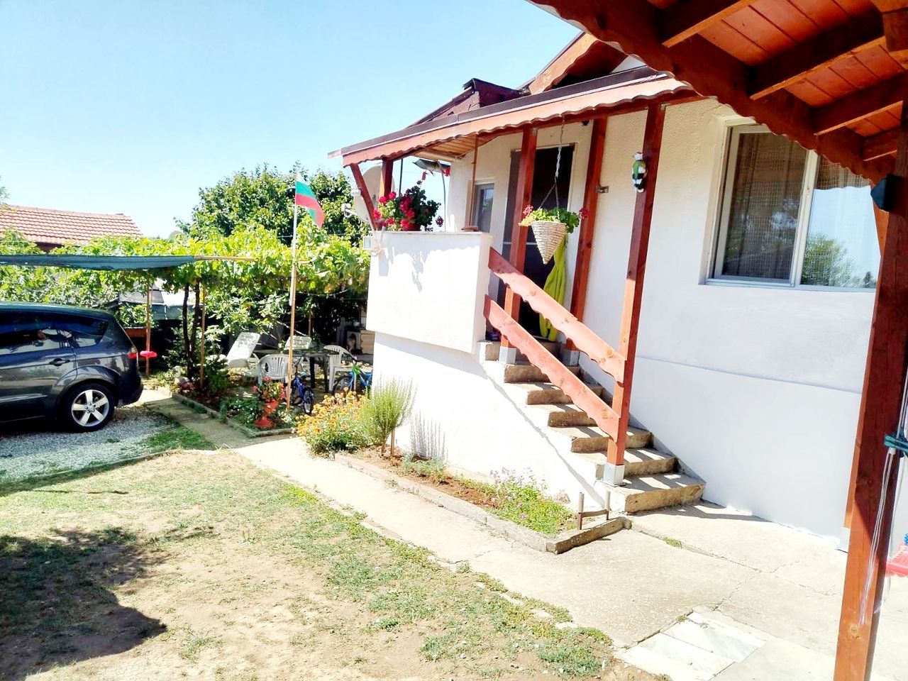 Продава се Къща в Варна, Левски - 25 кв.м за 3360 €/кв.м - Снимка #1