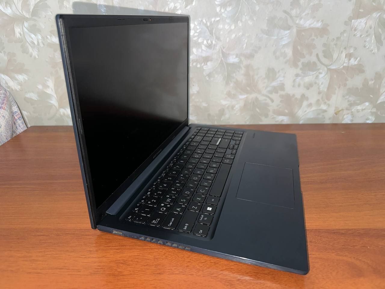 Asus VivoBook x1502va