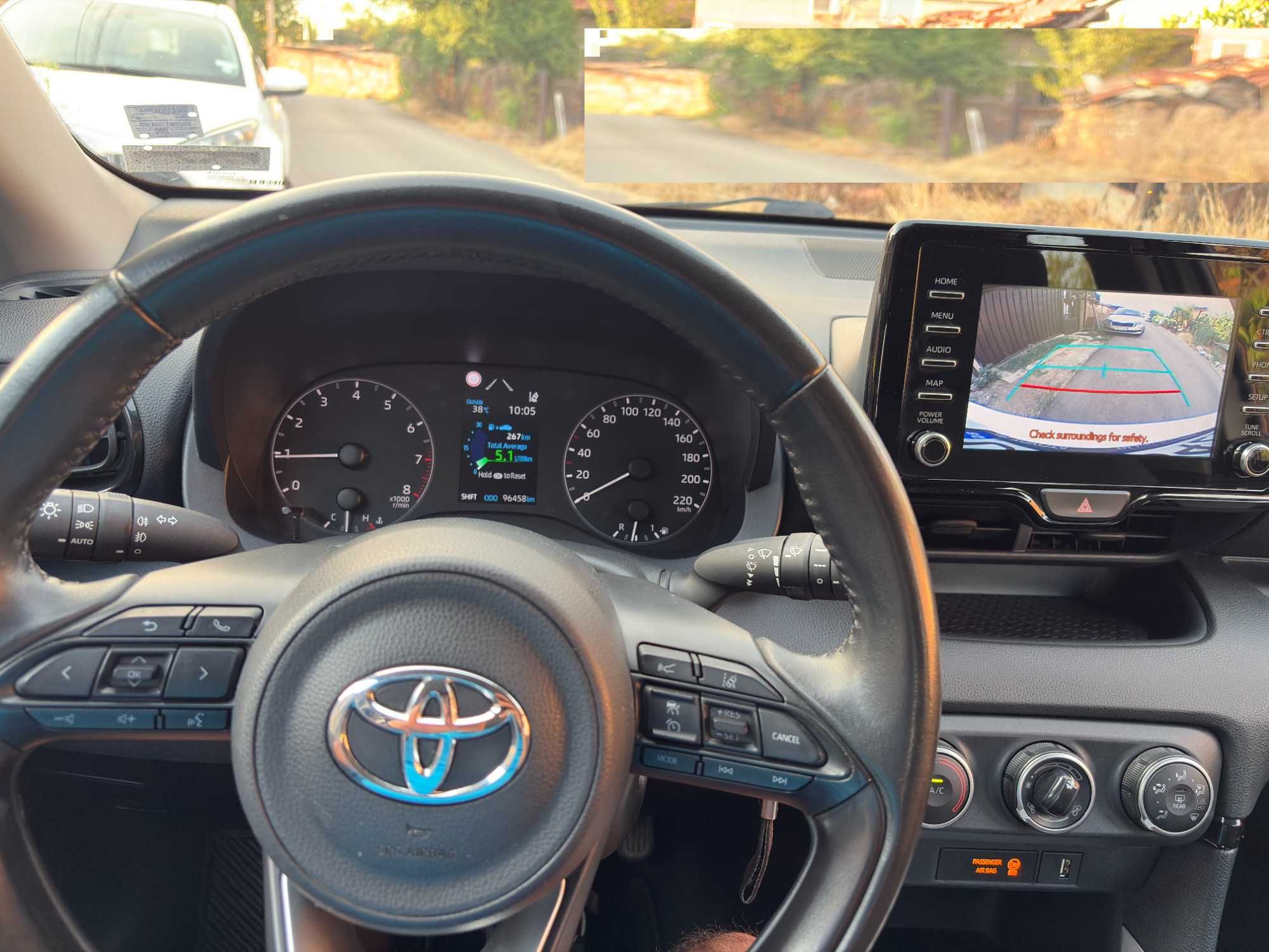 Toyota Yaris 1.5 Business 123k.с. в гаранция до 03.2027