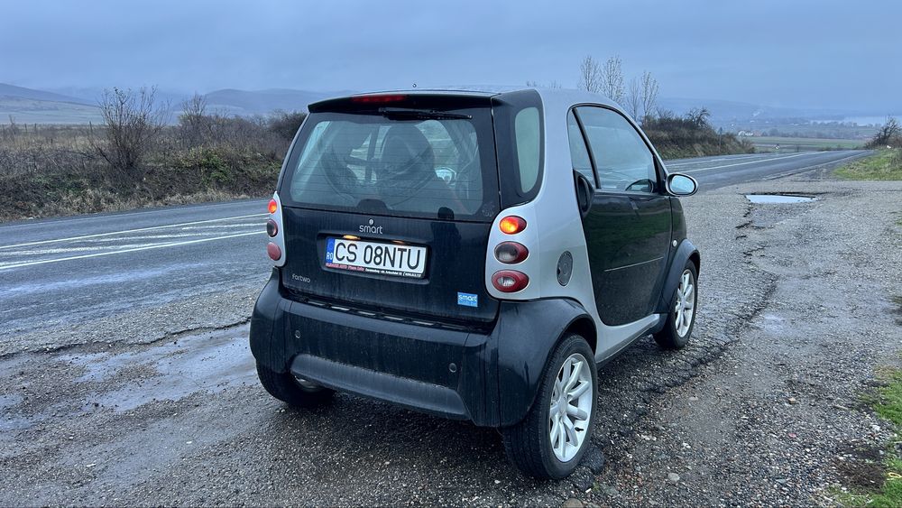 Smart ForTwo Coupe 0.7 benzină, întreținută