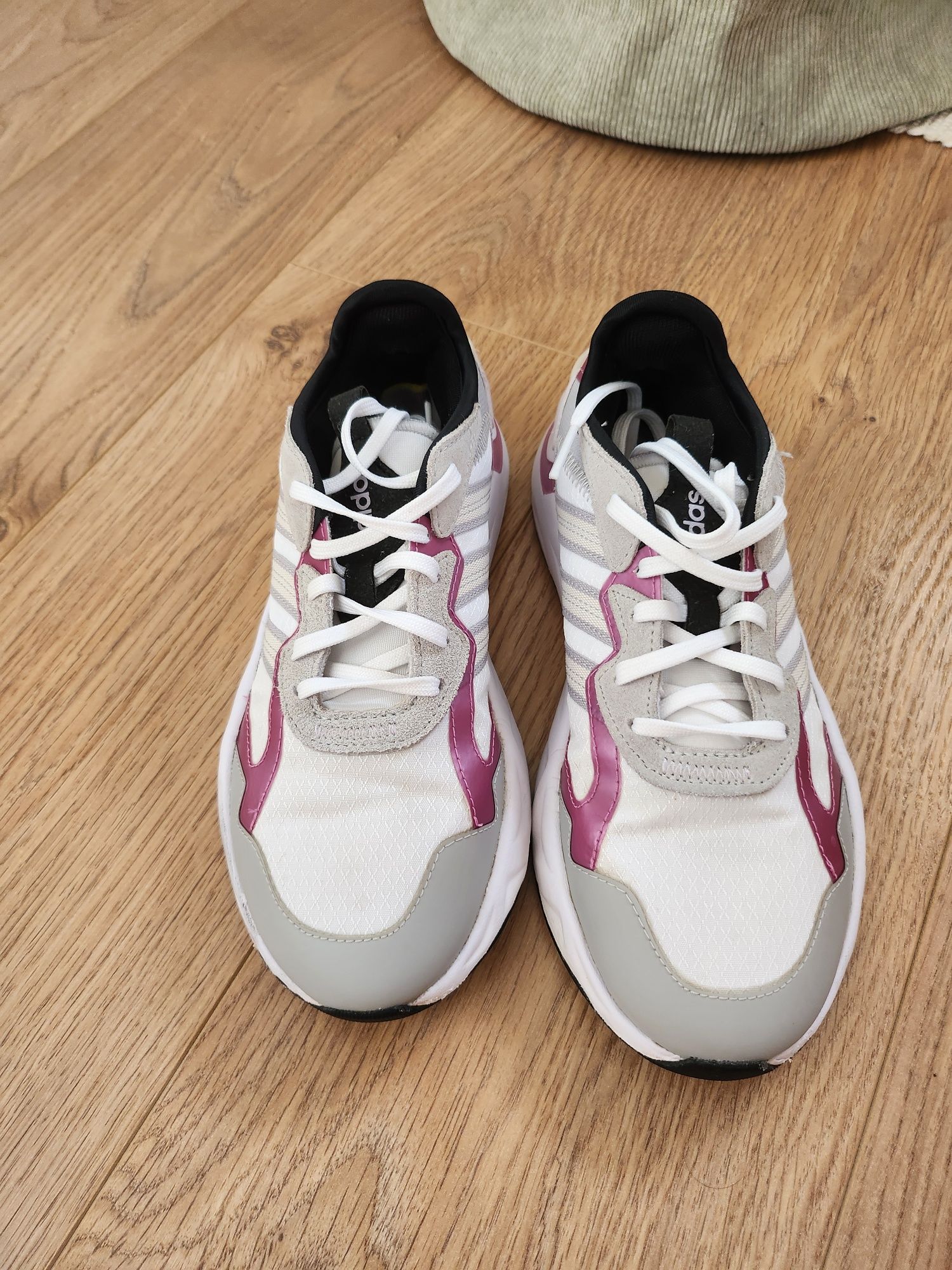 Маратонки Adidas