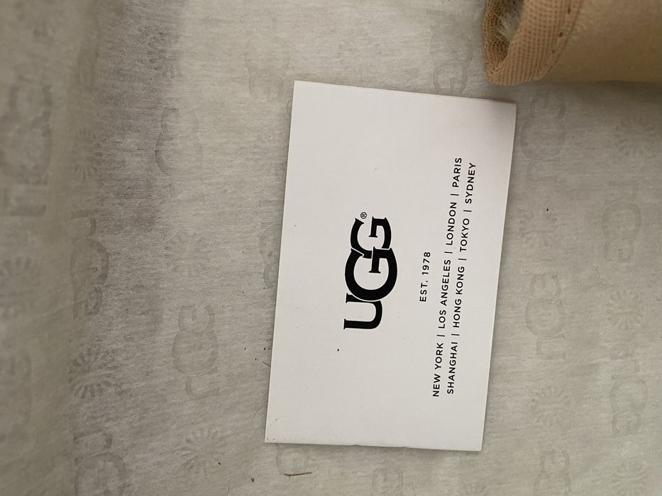 Cizme ghete UGG nr. 38 (7) Classic Short Metallic Gold