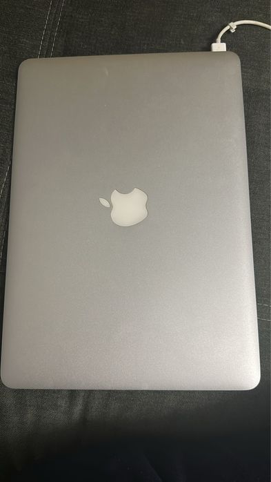 Macbook air mid 2011