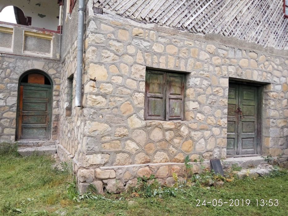 Casa cu teren la 30km de Sinaia