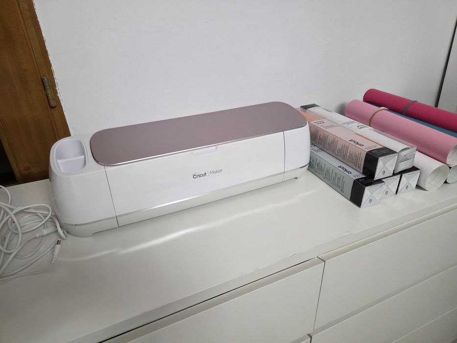 Cricut Maker Rose Edition