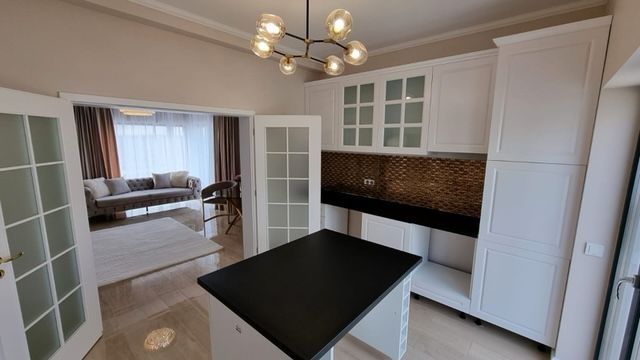 Casa la rosu sau la gata în Sorogari Aroneanu
