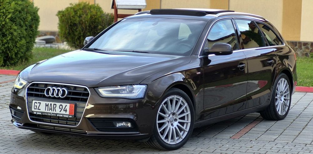 Audi a4 2.0 tdi s line moka brown