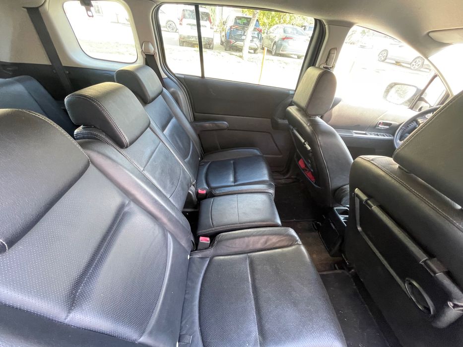 mazda 1.9 diesel (2010)
 7 locuki