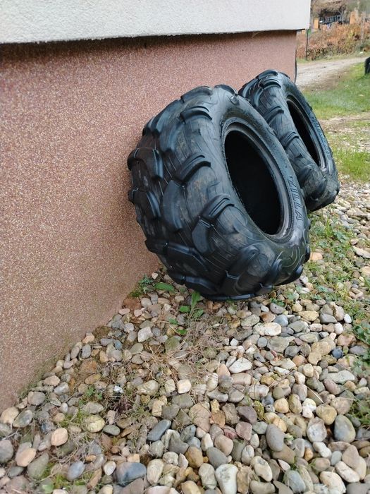 Vând sau schimb 2 anvelope ATV Maxxis Zilla