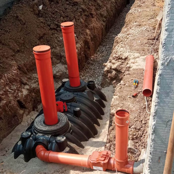 Montaj fose septice și canalizare